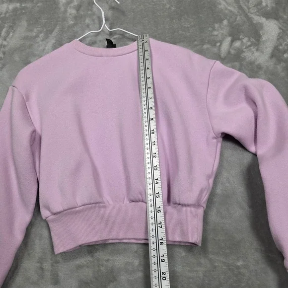 Wild Fable Cropped Sweatshirt Womens XS Lavender Pastel Casual - Picture 5 of 8